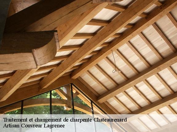 Traitement et changement de charpente  chateaurenard-13160 Artisan Couvreur Lagrenee